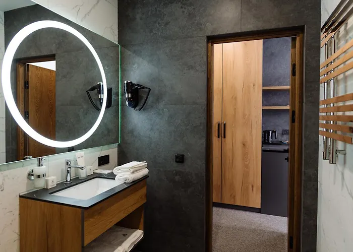 A By Apartel 4* Skhidnytsia
