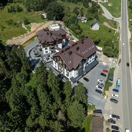 A By Apartel Skhidnytsia